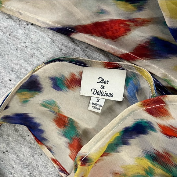 Hot and Delicious Boutique Batik Pattern on Stone colored Dress Small - Picture 4 of 6